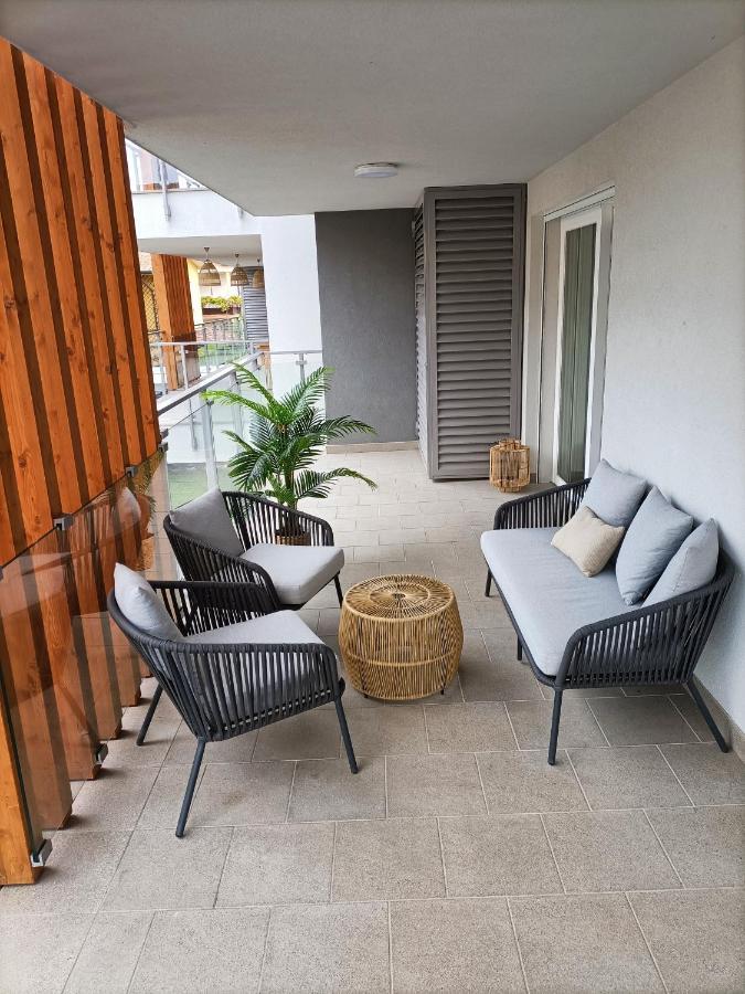Lake Dream Apartment With Pool In Bardolino Exterior photo